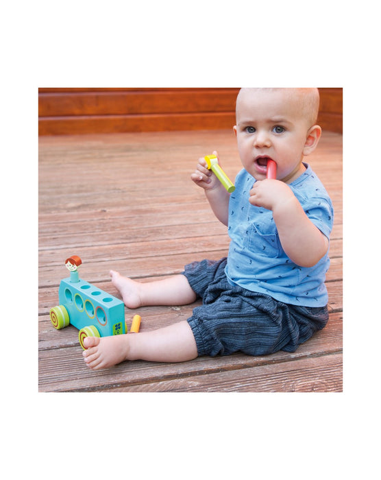 Strætó tré með körum sem poppast upp