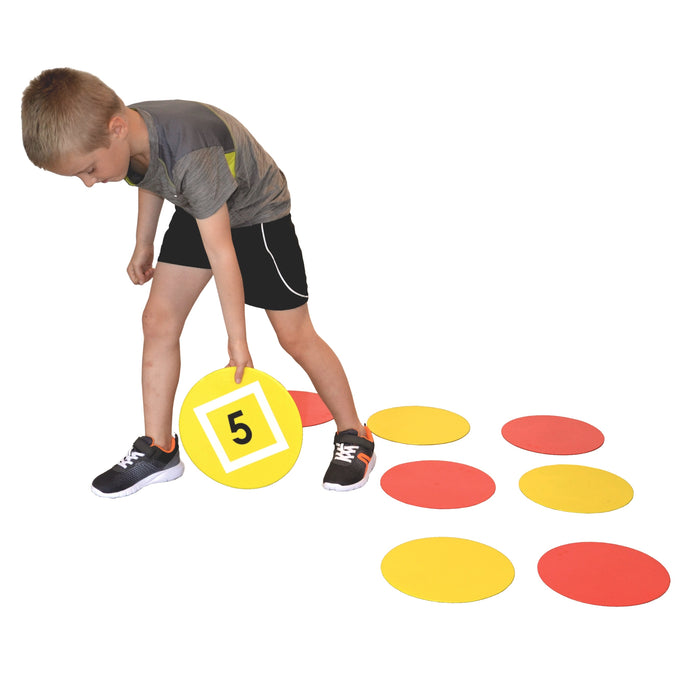 Memo minnisleikur á gólfi með formum